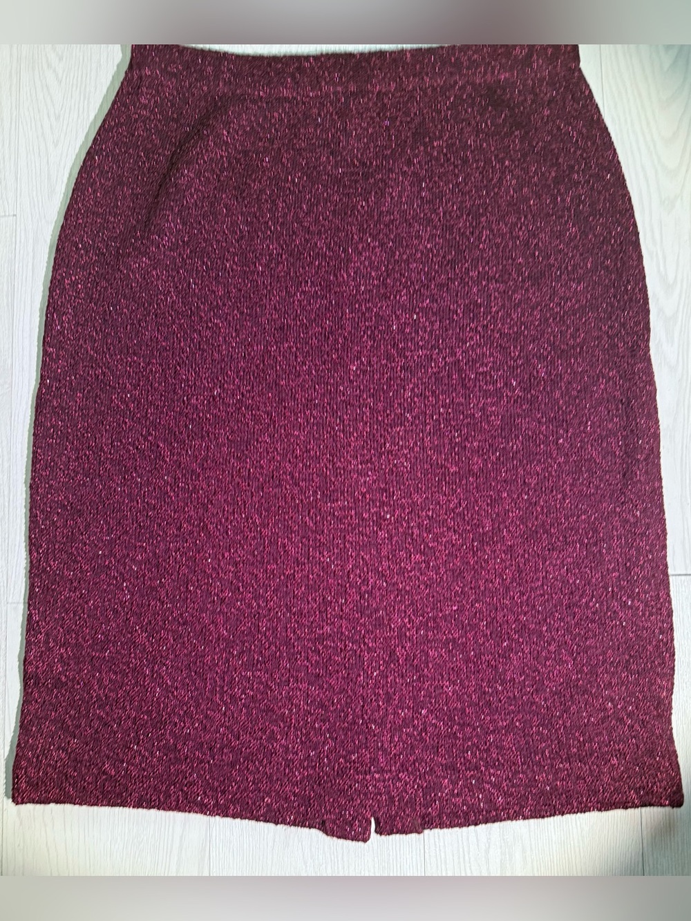 St. John Evening Burgundy Red Metallic Glitter Pencil Skirt Sz 2